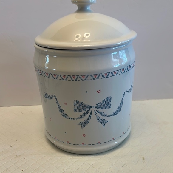 VTG 80s Stoneware White Ceramic Jar w/Heart and House Design Canister Large - Picture 6 of 9